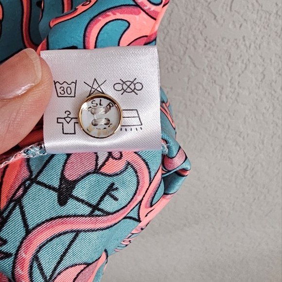 Girl's Hawaiian style shirt with flamingos size Medium - Picture 4 of 8